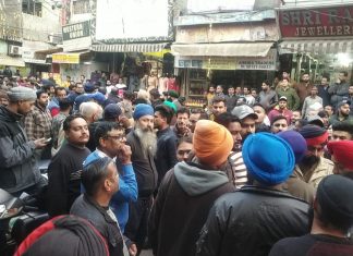 fight in jalandhar bazaar