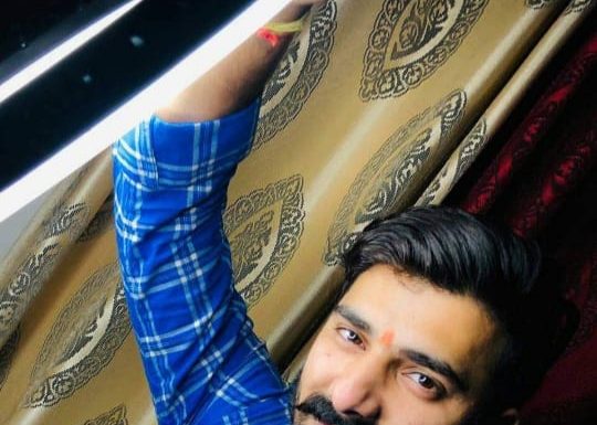 जालंधर : विदेश गयी लड़की और कर दिया ब्लॉक,जालंधर स्तिथ घर में युवक ने लगाया फंदा
