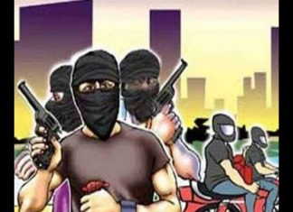 JALANDHAR BIG BREAKING – बेख़ौफ़ लूटेरे , गन पॉइंट पर मनी एक्सचेंजर और लाखों की लूट