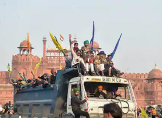 गणतंत्र दिवस हिंसा पर बड़ी कार्यवाही : मनिंदर सिंह को दिल्ली पुलिस ने पकड़ा,लाल किले पर तलवार लहराते दिखे थे
