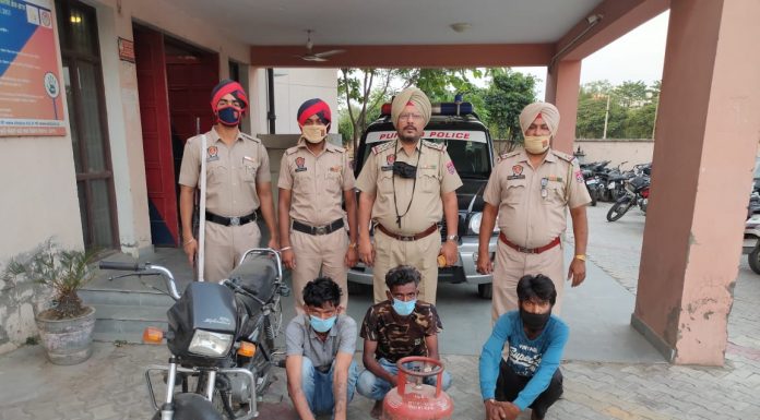 चोरी की वारदात को अंजाम देने वाले 3 लोगों को पुलिस ने दबोचा chor arrested in jalandhar