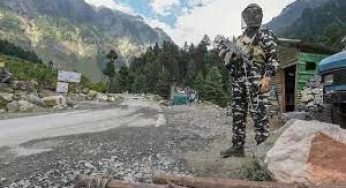 भारत अलर्ट: लद्दाख की दूसरी तरफ देखी गई चीनी सेना..