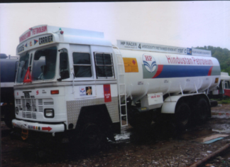 जालंधर में बड़ी वारदात, हिंदुस्तान पेट्रोलियम का PETROL से भरा हुआ टैंकर ही चुरा ले गए चोर hp petrol tanker chori (file photo)