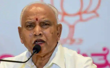 Karnataka: CM Yediyurappa ने दिया इस्तीफा