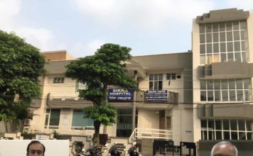 cash loot from sikka hospital owners wife