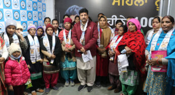 रमन अरोड़ा के समर्थन में महिलाओं ने ज्वाइन की आम आदमी पार्टी