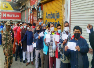JALANDHAR ELECTIONS 2022 VOTING DAY : जालंधर की 9 विधानसभा सीटों पर मतदान शुरू, वोटिंग बूथों पर वोटरों में भारी उत्साह