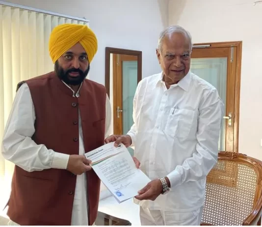 पंजाब के राज्‍यपाल से मिले AAP के भगवंत मान