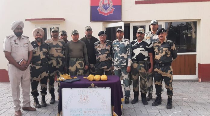 पाकिस्तान से आया ड्रोन, हेरोइन गिरा वापस लौटा, बार्डर सिक्यूरिटी फोर्स के जवानों ने की फायरिंग drugs by pakistan